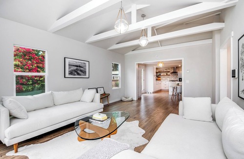 Ventura Casa | Tranquil 2-bedroom bungalow in Ventura for a peaceful getaway