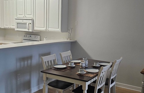 Calabash Condominio | Tranquil 2-bedroom condo in Calabash with AC, fitness room, WiFi