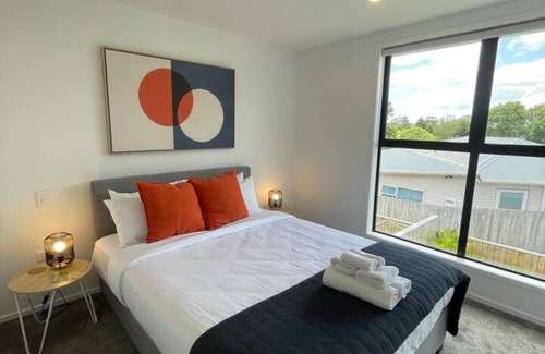 Henderson Casa | Tranquil 2BR House on Te Kanawa Crescent