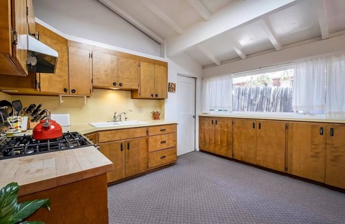 Mission Canyon Cabina | Tranquil 3 bedroom 2 bath house with Central AC