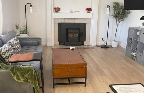 Tehachapi Casa | Tranquil 3-bedroom house in Tehachapi with stunning views