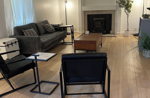 Tehachapi Casa | Tranquil 3-bedroom house in Tehachapi with stunning views