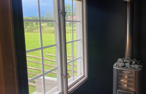 Sandared Casa | Tranquil 3-bedroom house for a peaceful getaway with sauna and jacuzzi.