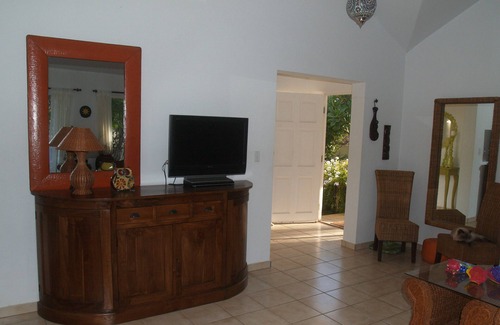 Sabana Liber Villa | Tranquil 3 bedroom villa minutes from beaches ,restaurants , shopping and golf.