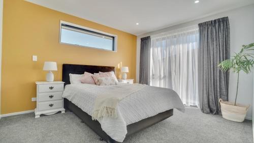 Christchurch Casa | Tranquil 4 Bed Family Retreat 5Min To Airport