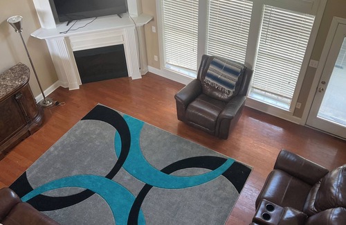 Rockfish Casa | Tranquil 5-bedroom 3 bath spacious modern house.