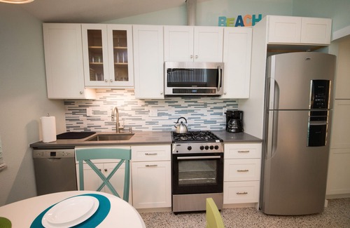 Holmes Beach Apartamento | Tranquila Anna Maria Island Resort, Unidad 2 ... Solo 4 unidades, todos los servicios, VIDEO.
