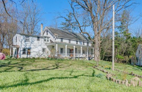 Norristown Casa | Tranquil and Historic Estate Near Valley Forge