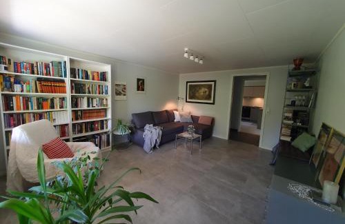 Slemdal Apartamento | Tranquil Apartment in Picturesque Neighborhood