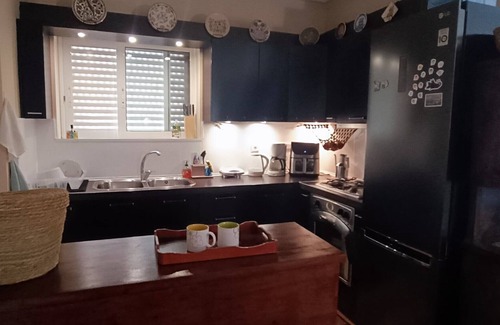 Agia Paraskevi Apartamento | Tranquil Athens Garden Apt|2BDR-2BA-a/c-near Metro