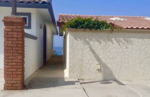 Rosarito Casa | Tranquil beach house with WiFi in Rosarito with a private beach and 180 views.