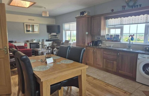 Mullagh Cabaña | Tranquil Cottage Retreat in Kells, Leitrim