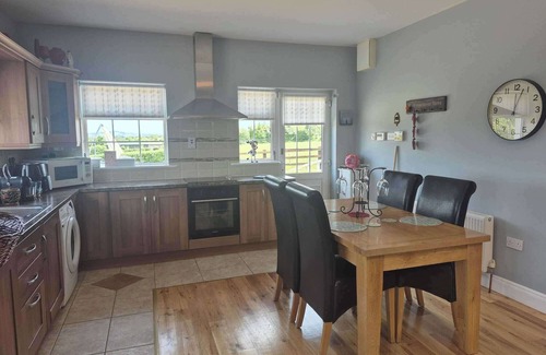 Mullagh Cabaña | Tranquil Cottage Retreat in Kells, Leitrim