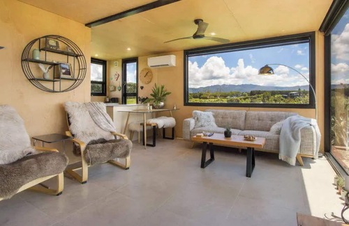 Aongatete Casa | Tranquil Country Getaway