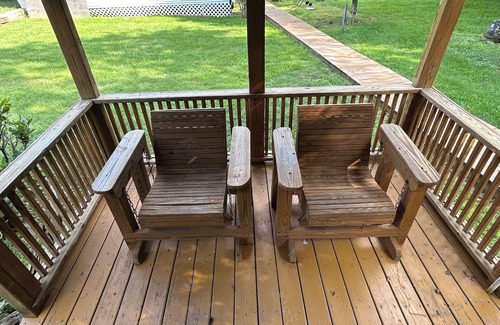 Simmonsville Casa | Tranquil Escape in New Castle