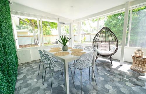 Meadowlawn Casa | Tranquil Fully Renoveted Home St Pete Dt&beachs