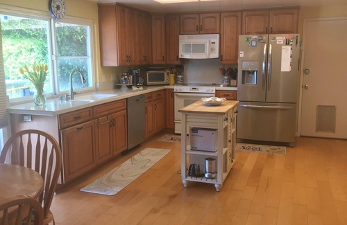 Goleta Casa | Tranquil Goleta 3/2 Home, Pool & Spa, WIFI, near Beaches, Golf, UCSB, Fun/Relax!