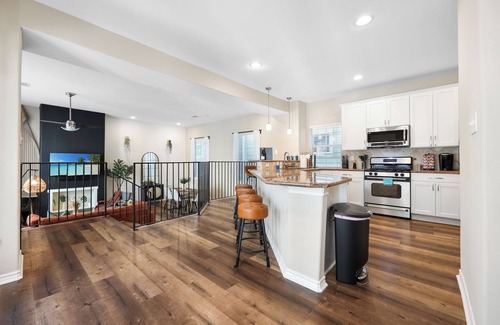 Shady Acres Casa | ¡Bienvenidos a The J House!