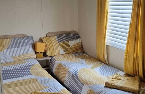 Ingoldmells Cabina | Tranquil holiday home Skegness