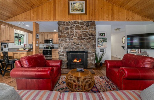 Lexington Casa | Tranquil home near W&L, VMI