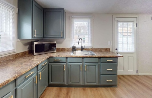 Erie Cabaña | Tranquil Lake Erie house