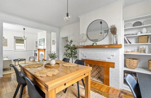 Invermay Casa | Tranquil Launceston Getaway - You'll fall in love!