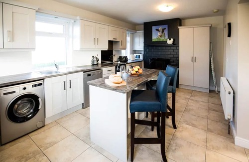Ballycroy Cabaña | ★Tranquil, Modern & Stylish | Breathtaking Views ★