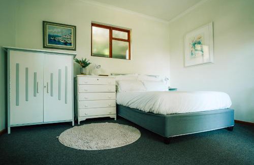 Cape Town Casa | Tranquil Mountain Retreat Hout Bay Cottage