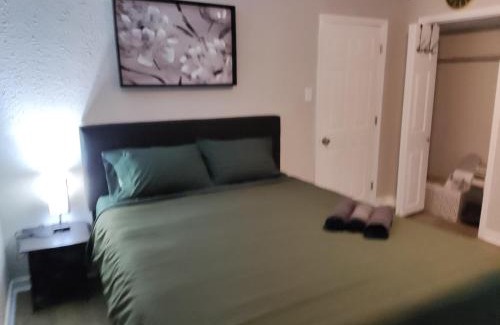 Indianapolis Casa | TRANQUIL OASIS - Private Rooms -Near Downtown Indianapolis
