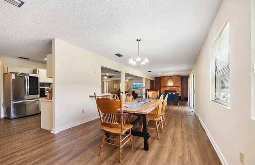 Fernandina Beach Casa | Tranquil Oasis- Fish Pond & Private Island Access