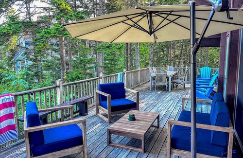 Southport Casa | Tranquil Ocean view home with a washer & dryer and a relaxing Deck