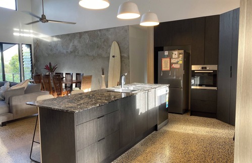 Smithfield Casa | Tranquil Ocean Views in a Quiet Rainforest Setting - Smithfield Heights