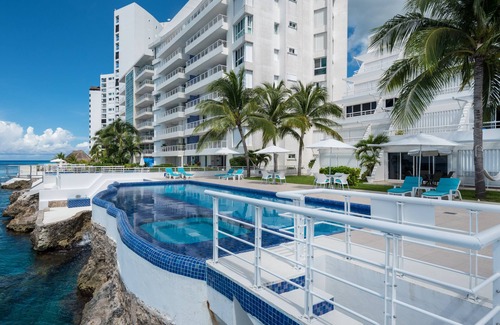 Zona Hotelera Norte Condominio | Condominio encantador de 1 hab. Frente al mar, a 2 millas al norte de la ciudad