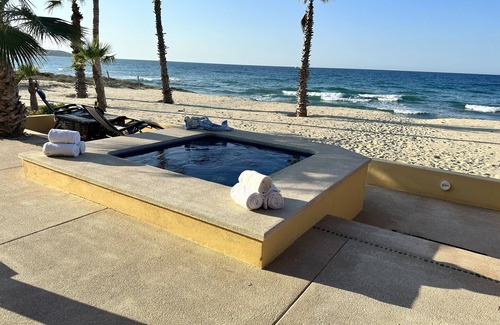 La Ribera Casa | "Tranquil Palms Retreat"