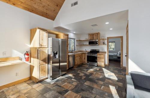 Pine Mountain Club Casa | Tranquil Pine Mountain Retreat cabin