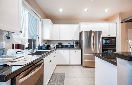 Orenco Casa | Tranquil Retreat in the Heart of Suburbia on 58th Ave – Your Getaway #41931