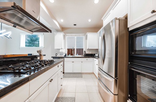 Orenco Casa | Tranquil Retreat in the Heart of Suburbia on 58th Ave – Your Getaway #41931