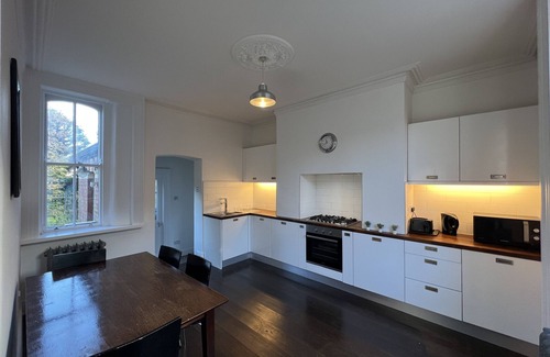 Chapelizod Casa | Tranquil Retreat in Historic Chapelizod