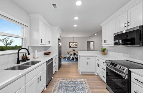 Bella Vista Casa | Tranquil Retreat in the Highlands, pet friendly upon approval