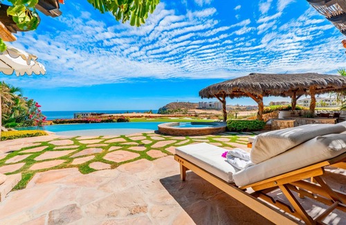 Cabo San Lucas Villa | Tranquil Retreat with Ocean & Golf Course Views