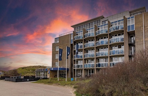 Wijk aan Zee Hotel | Tranquil Retreat by the Sea – Zeeduin Beach & Dunes Just Steps Away - 3 Units