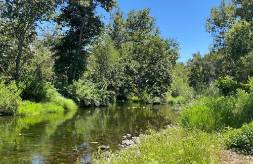 Kaweah Casa | Tranquil Riverfront Studio