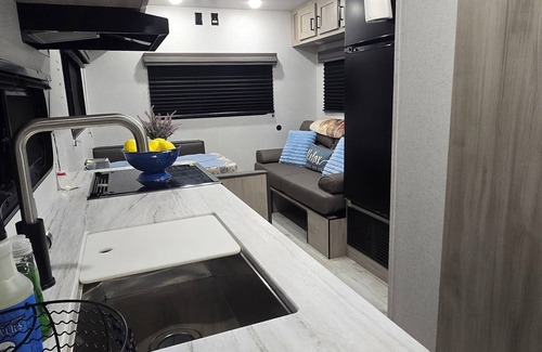 Aiken Casa | Tranquil RV in charming Aiken in private paddock with room for your horses.