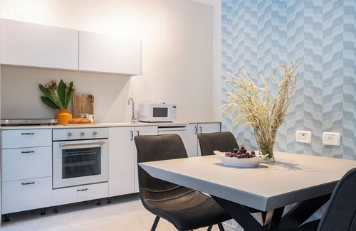 Nahariya Apartamento | Tranquil Stay Near Beach by Sea N' Rent