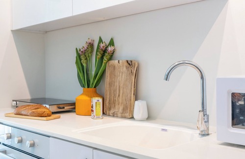 Nahariya Apartamento | Tranquil Stay Near Beach by Sea N' Rent