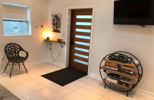 Coral Way Apartamento | Tranquil studio with among gardens in vibrant Miami