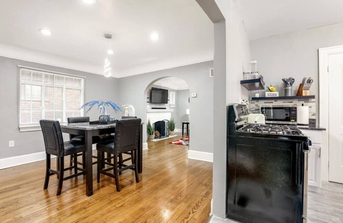 Grosse Pointe Apartamento | Tranquil, Stylish & Comfy - Queen Beds