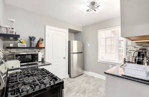 Grosse Pointe Apartamento | Tranquil, Stylish & Comfy - Queen Beds
