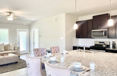 Montgomery Casa | Tranquil Suburbs Living near Lake Conroe