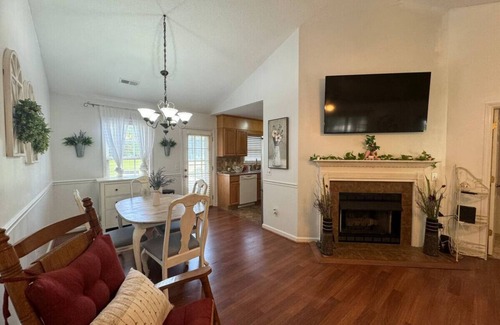 Greensboro Casa | Tranquil-Tea cottage
